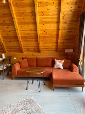 LİVOR BUNGALOV