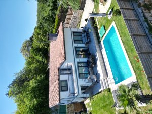 SAFİR SAPANCA VİLLAS 4+1 ORTANCA VİLLA