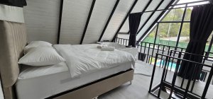 SAKURA BUNGALOV