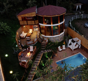 Kule Suit